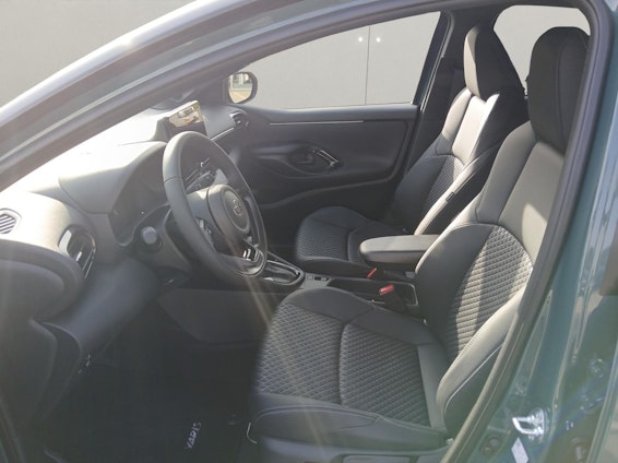 Vehicle image 8