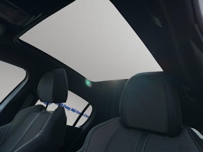 Vehicle image PEUGEOT 208 e-GT