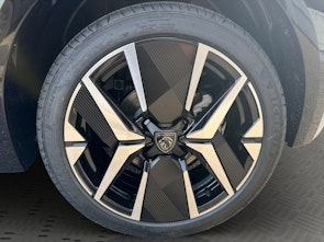 Vehicle image PEUGEOT 208 e-GT