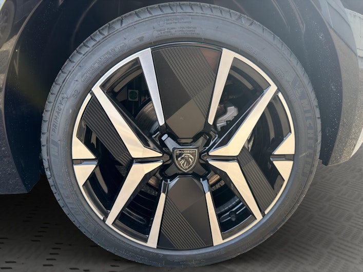 Vehicle image PEUGEOT 208