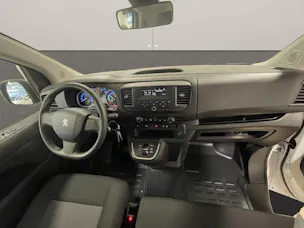 Peugeot e-Expert Kaw. Standard 75 kWh 136