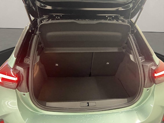 Vehicle image 11 Vehicle image 11