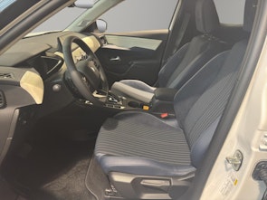 Vehicle image DS AUTOMOBILES 3 Crossback 1.2 Hybrid Jules Verne