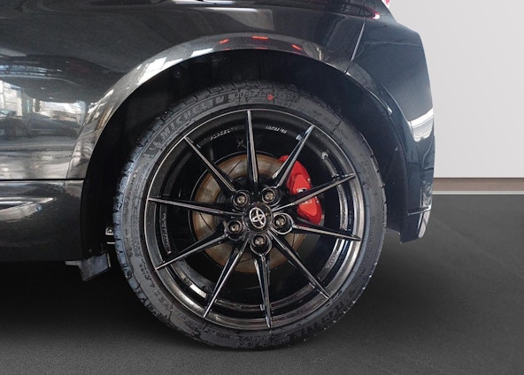 Vehicle image 5 Vehicle image 5