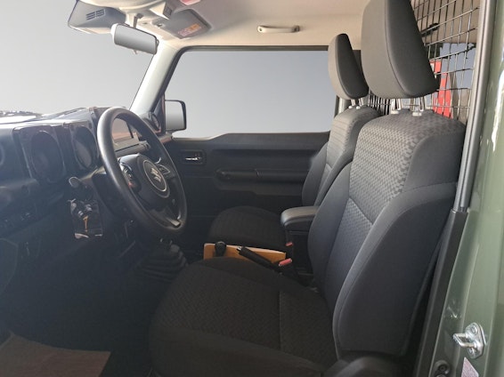 Vehicle image 8