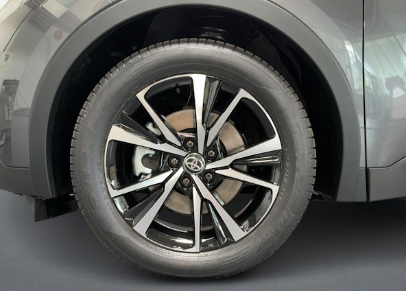 Vehicle image 14 Vehicle image 14