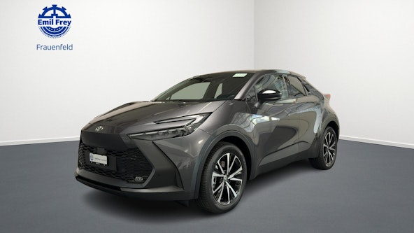 First vehicle image