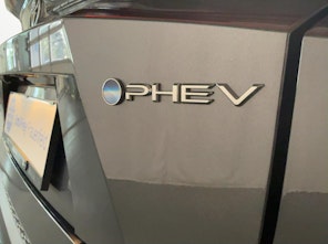 Vehicle image TOYOTA C-HR 2.0 PHEV Swiss Edition