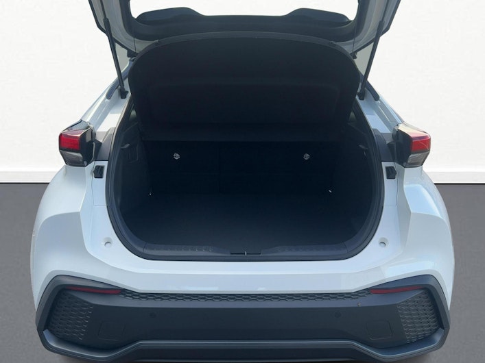 Vehicle image TOYOTA C-HR