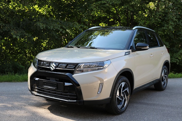 First vehicle image