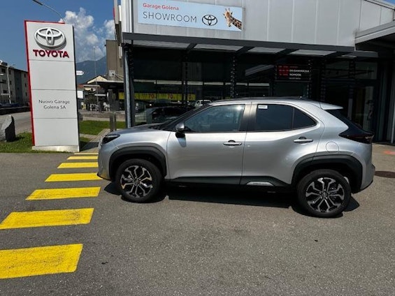 Vehicle image 20