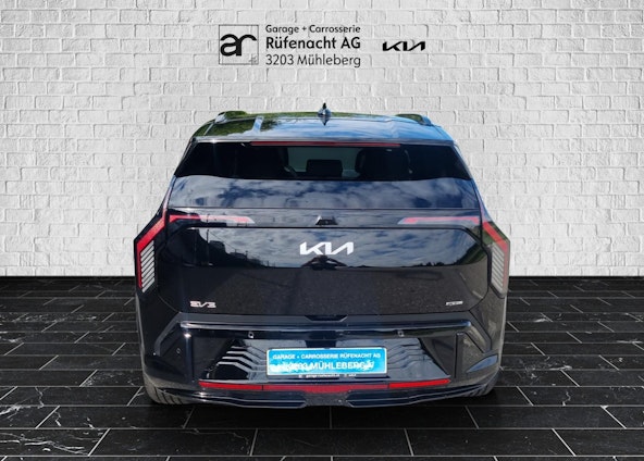 Vehicle image 3 Vehicle image 3