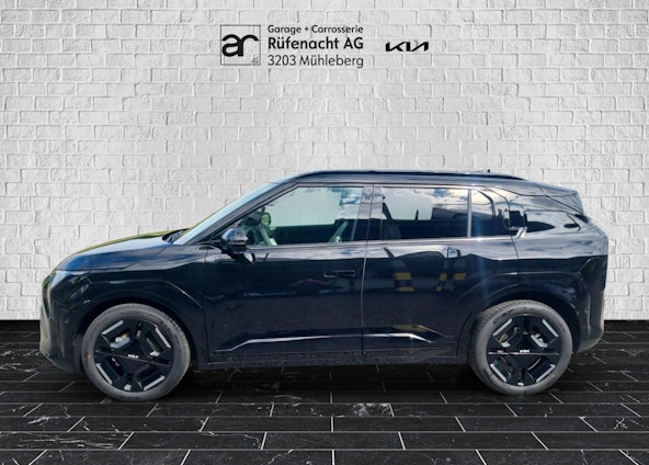 Vehicle image 4 Vehicle image 4