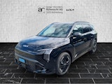 First vehicle image
