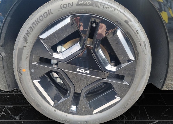 Vehicle image 10 Vehicle image 10