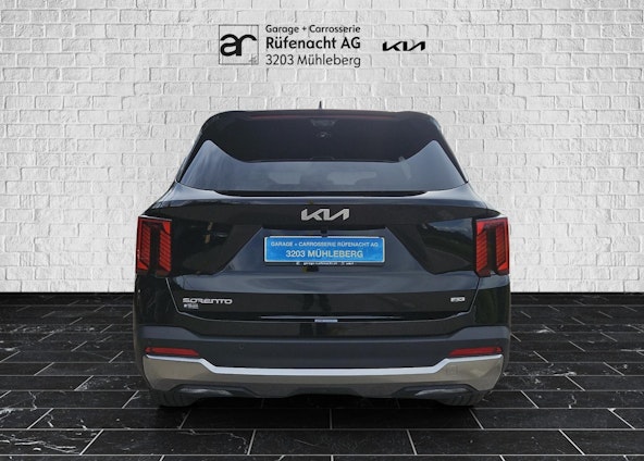 Vehicle image 3 Vehicle image 3