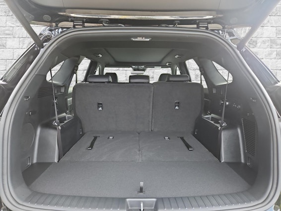 Vehicle image 8 Vehicle image 8