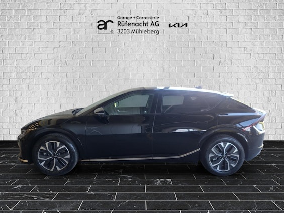 Vehicle image 4 Vehicle image 4