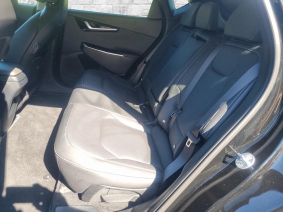 Vehicle image 7 Vehicle image 7