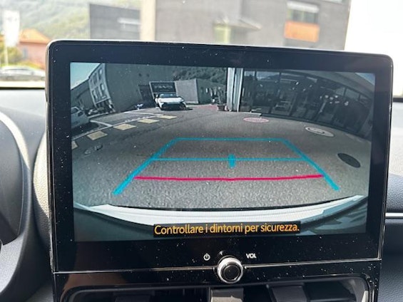 Vehicle image 18