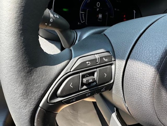 Vehicle image 33