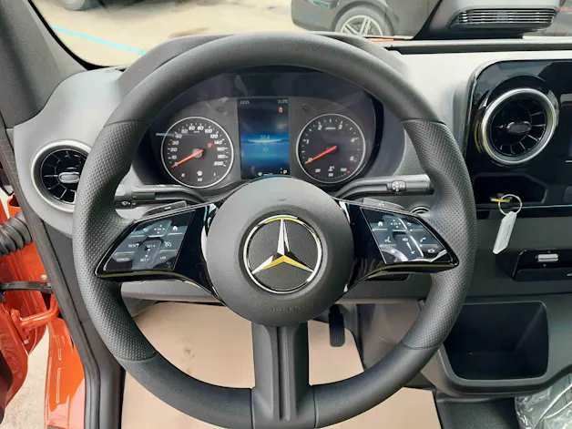 Mercedes-Benz Sprinter 319 CDI PRO CH S 4x4