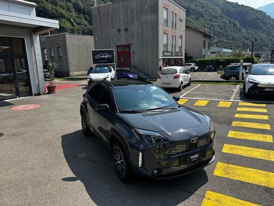 Vehicle image 23