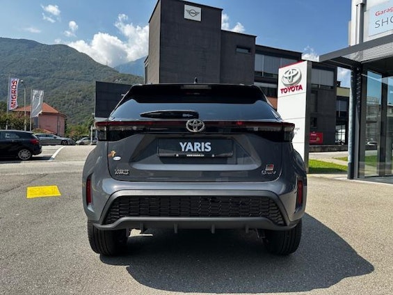 Vehicle image 26
