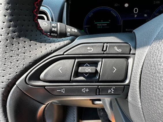 Vehicle image 36