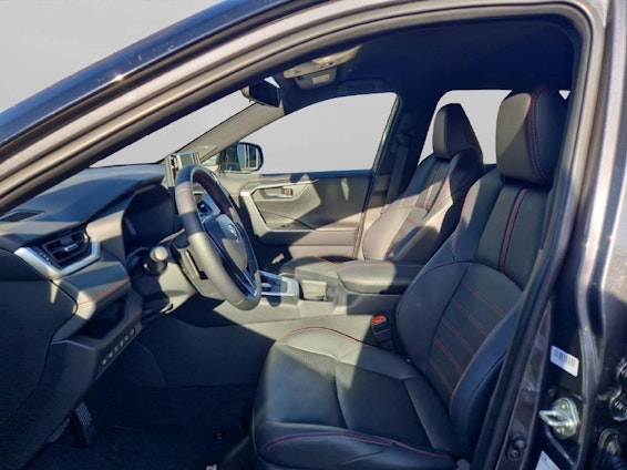 Vehicle image 10 Vehicle image 10