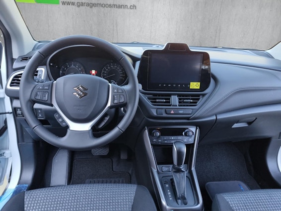Vehicle image 9
