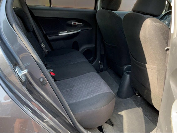 Vehicle image 25