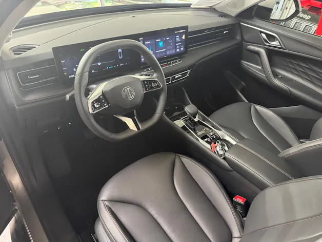 MG HS 1.5 PHEV Luxury