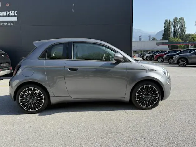 Fiat 500 3+1 el 87 kW Icon