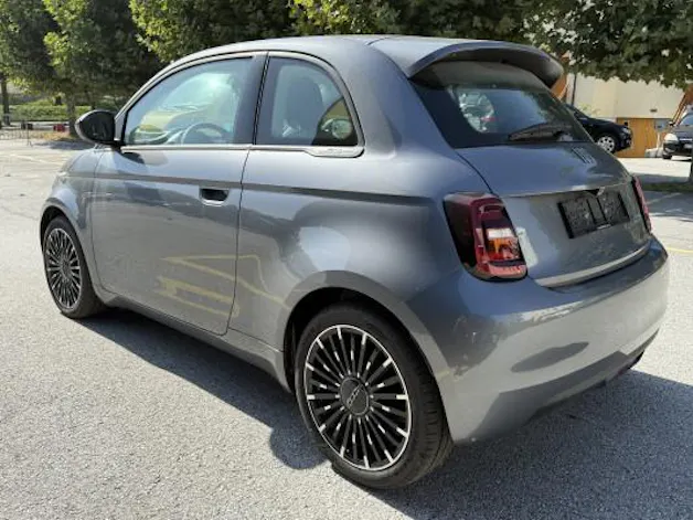 Fiat 500 3+1 el 87 kW Icon
