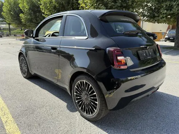 Fiat 500 3+1 el 87 kW La Prima
