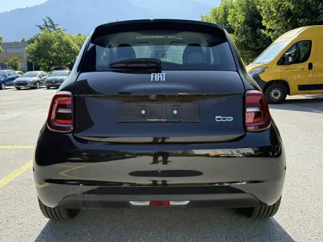 Fiat 500 3+1 el 87 kW La Prima