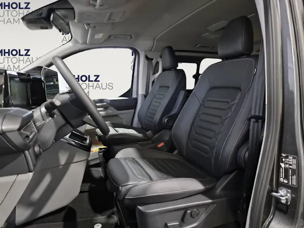 Ford Tourneo Custom Bus 320 L1 2.0 EcoBlue 170 PS Titanium 4x4