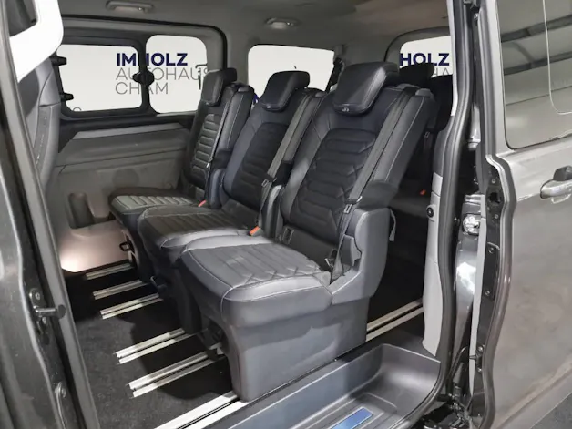 Ford Tourneo Custom Bus 320 L1 2.0 EcoBlue 170 PS Titanium 4x4
