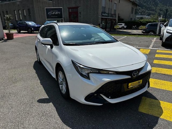 Vehicle image 3 Vehicle image 3