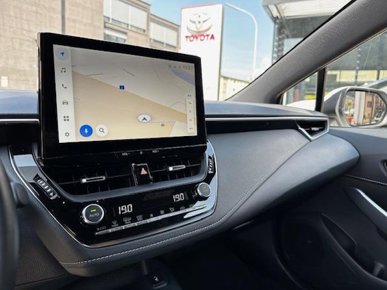 Vehicle image 19 Vehicle image 19