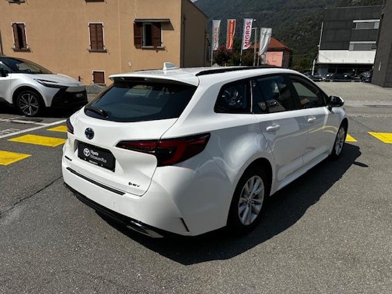 Vehicle image 5 Vehicle image 5