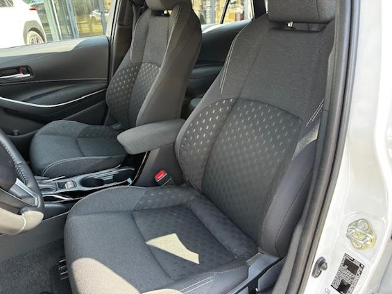 Vehicle image 11 Vehicle image 11