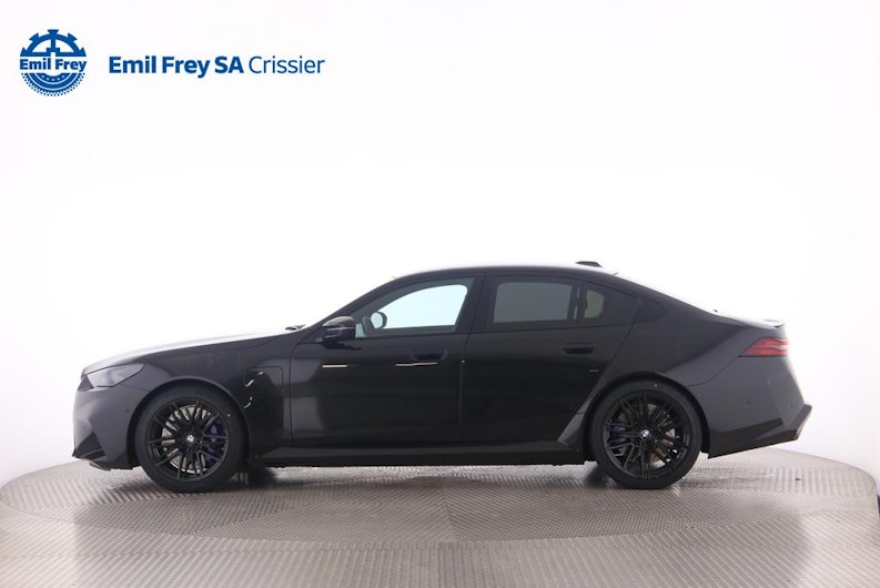 Vehicle image BMW 5 SERIES