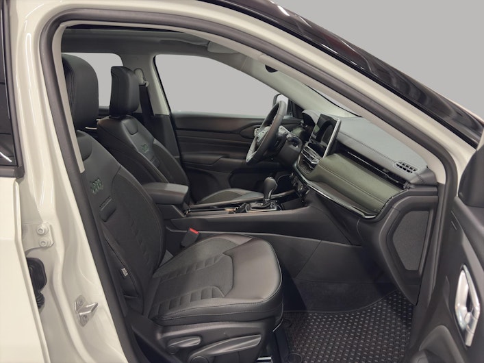 Vehicle image JEEP COMPASS