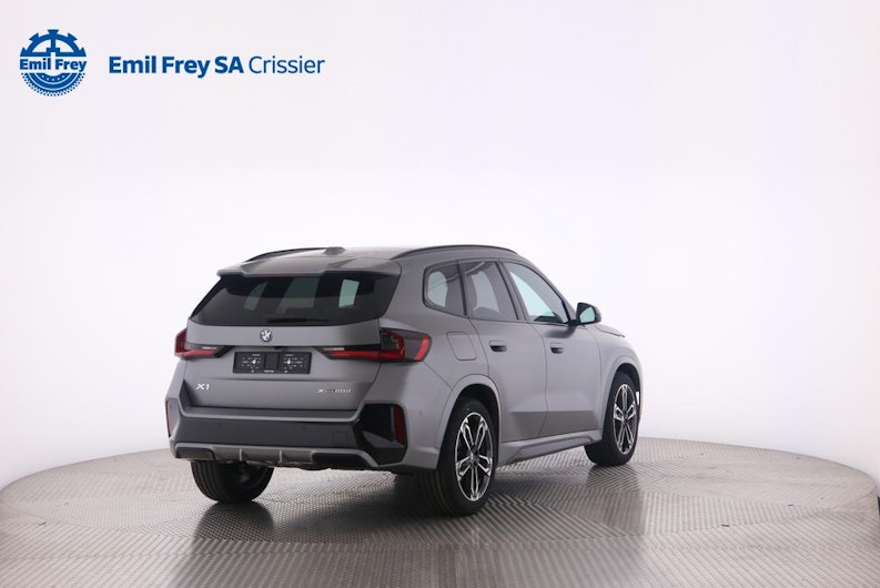 Vehicle image BMW X1