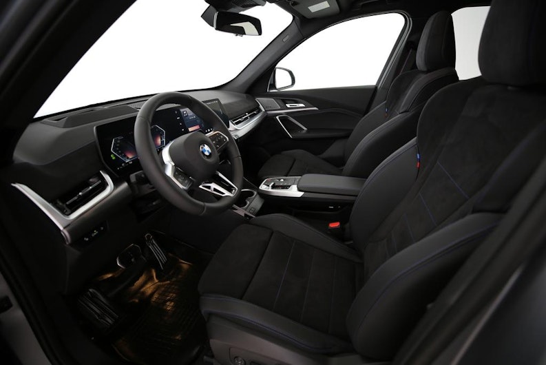 Vehicle image BMW X1