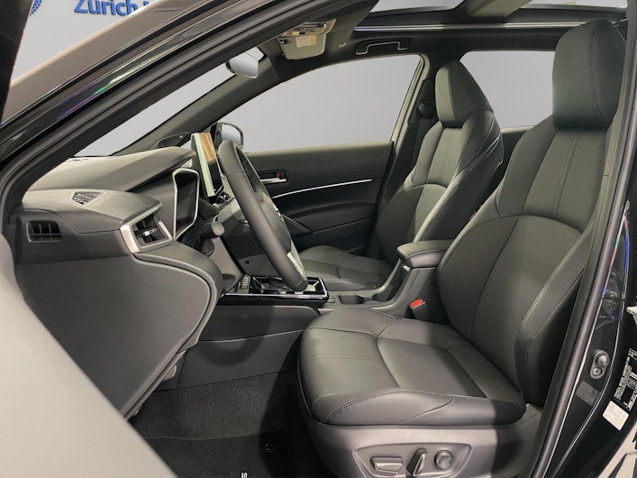 Vehicle image TOYOTA COROLLA CROSS