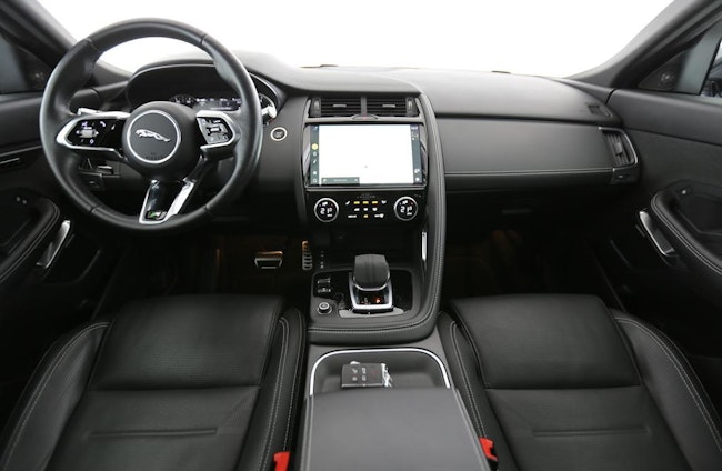 Vehicle image 4 Vehicle image 4