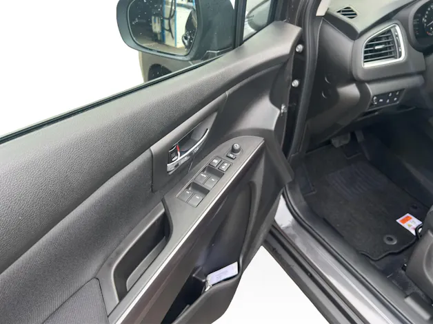 Suzuki S-Cross 1.4 T Compact+ Hybrid 4x4